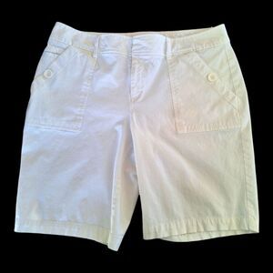 INC International Concepts Macy's Shorts White Modest Length 5 pocket women's 12